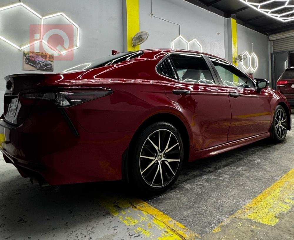 تۆیۆتا کامری